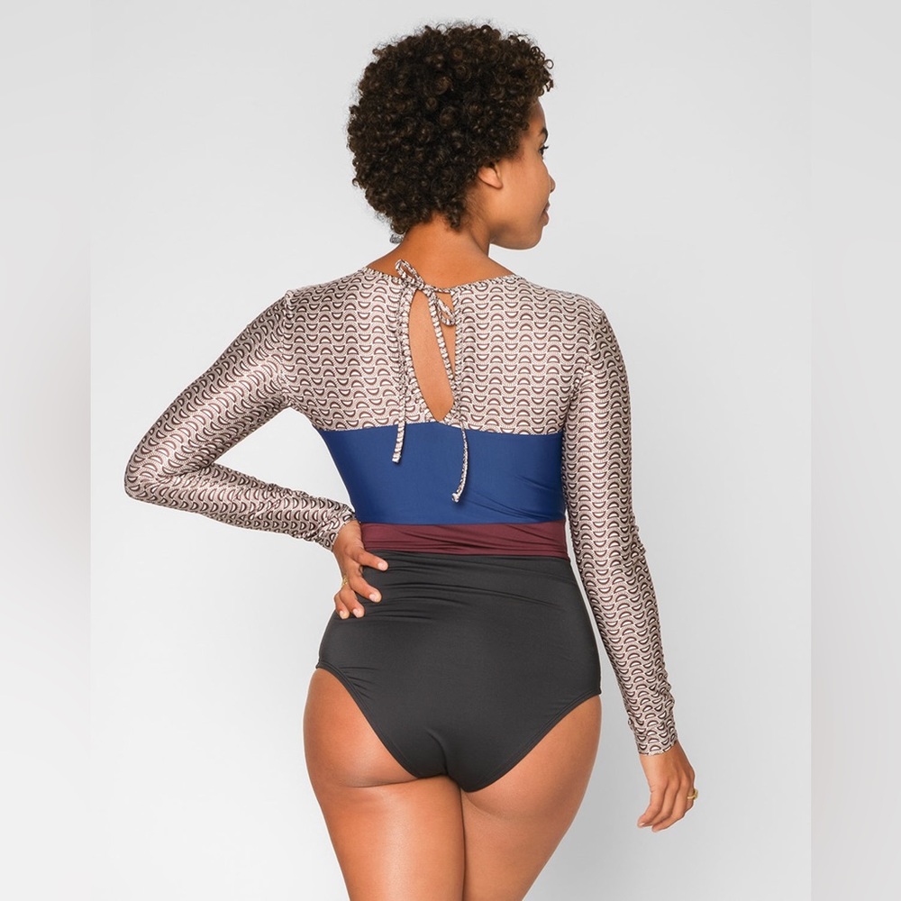 Seea Hermosa One Piece - Shells - Small - NWT - Picture 4 of 7